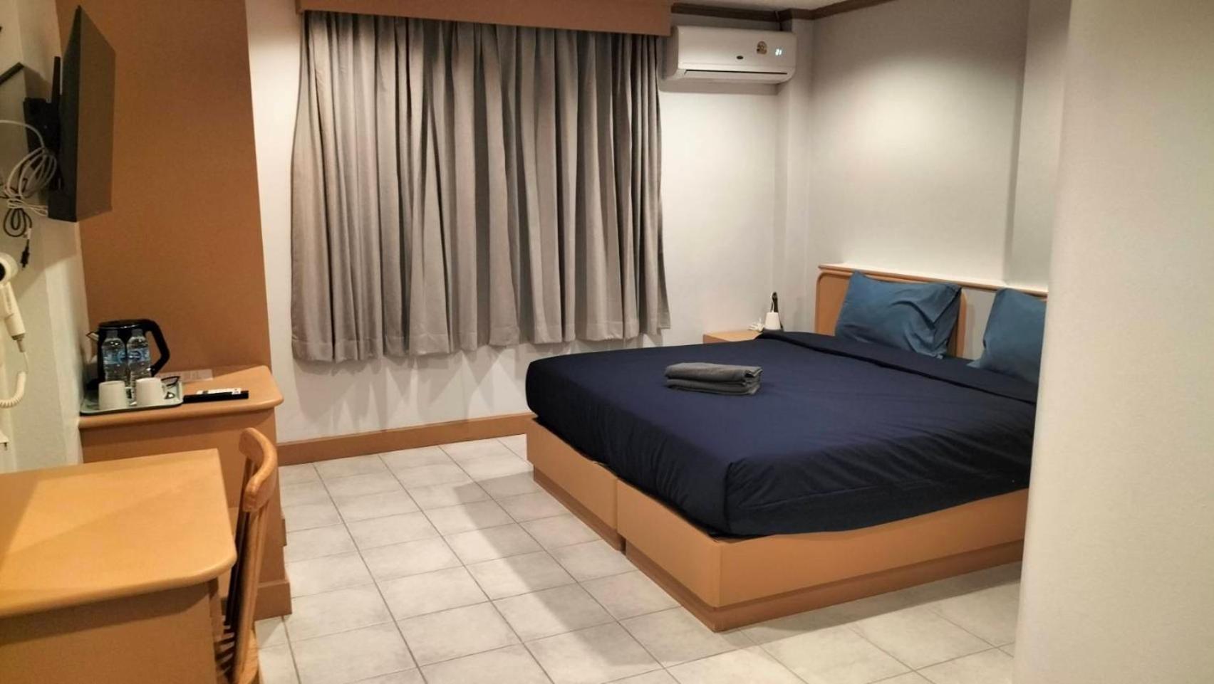 Jb House Patong Hostel Εξωτερικό φωτογραφία